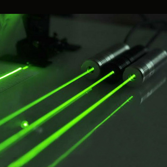 532nm 30mw~50mw 녹색 laser module Dot/Line 18mmx75mm Collimation Lasers - Click Image to Close